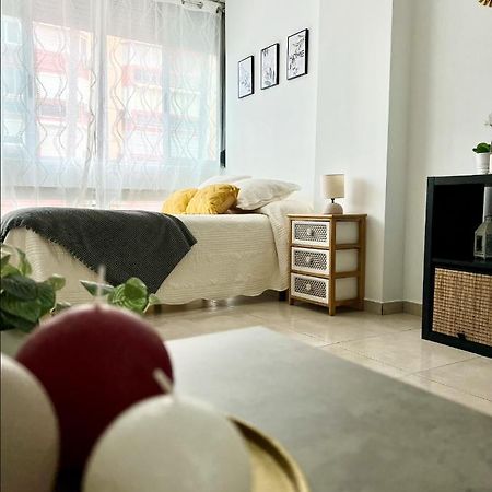 Precioso Estudio Con Piscina, Junto A La Playa Torre Del Mar Extérieur photo